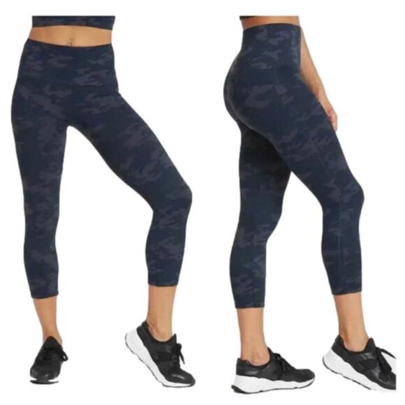 Spanx NWOT Look at Me Now Leggings Seamless High Waist Cropped Camo Size Medium - Picture 1 of 6